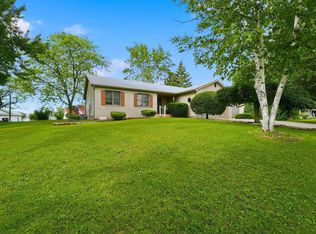20 Barbara Dr, Columbia City, IN 46725