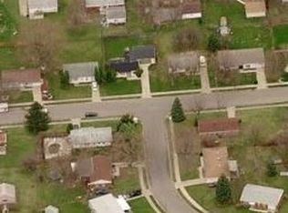 305 Corlington Dr, Springfield, OH 45506