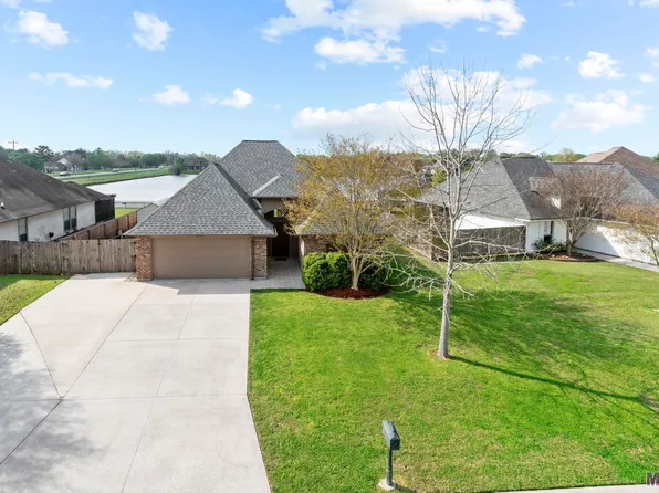 41521 Hearthstone Ave, Prairieville, LA 70769