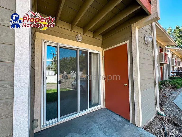 850 W Belmont St #208 — Photo 17
