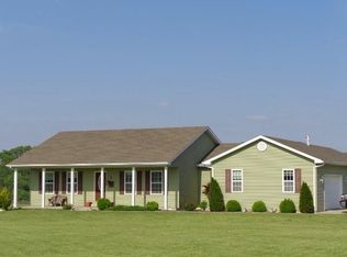 6517 Audrain Rd E #109, Centralia, MO 65240