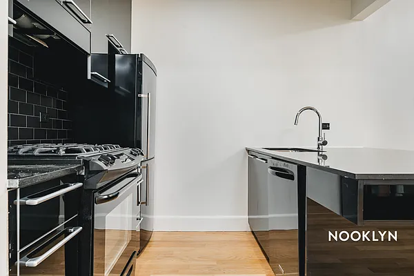 Rented by Nooklyn NYC LLC | media 4