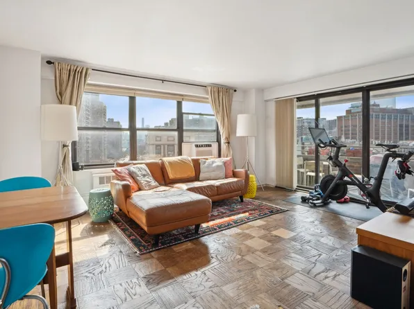 264 East Broadway image 1 of 10