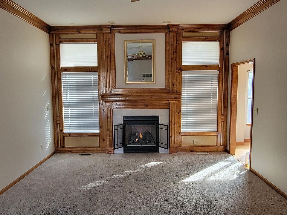 Upstairs Living Area