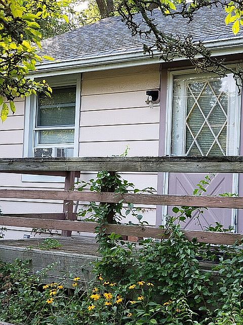 1st image of 56 Holly Ct E
