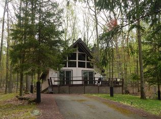 28 E Tuscarora Dr, Hazle Township, PA 18202