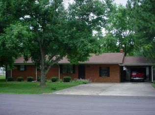 803 E 8th St, Rector, AR 72461