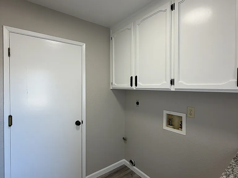 1120 Landreth Ct — Photo 13