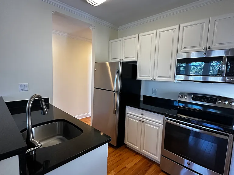 3 Chauncy St #11D — Photo 3