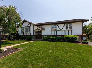 1207 Stanford Rd, Bethlehem, PA 18018