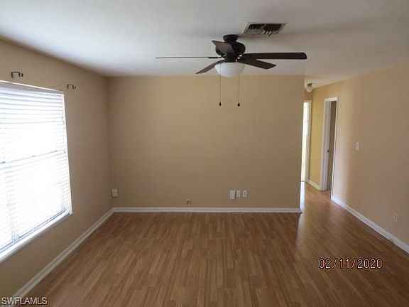 4th image of 628 SE 12th Ave