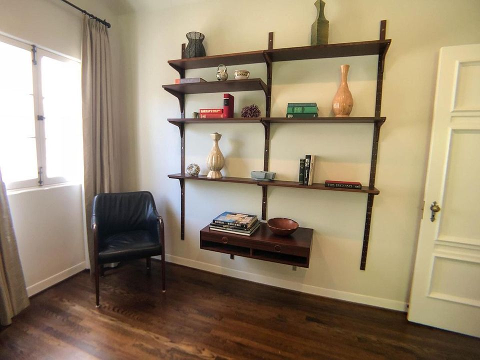 1st image of 1330 N Harper Ave #217