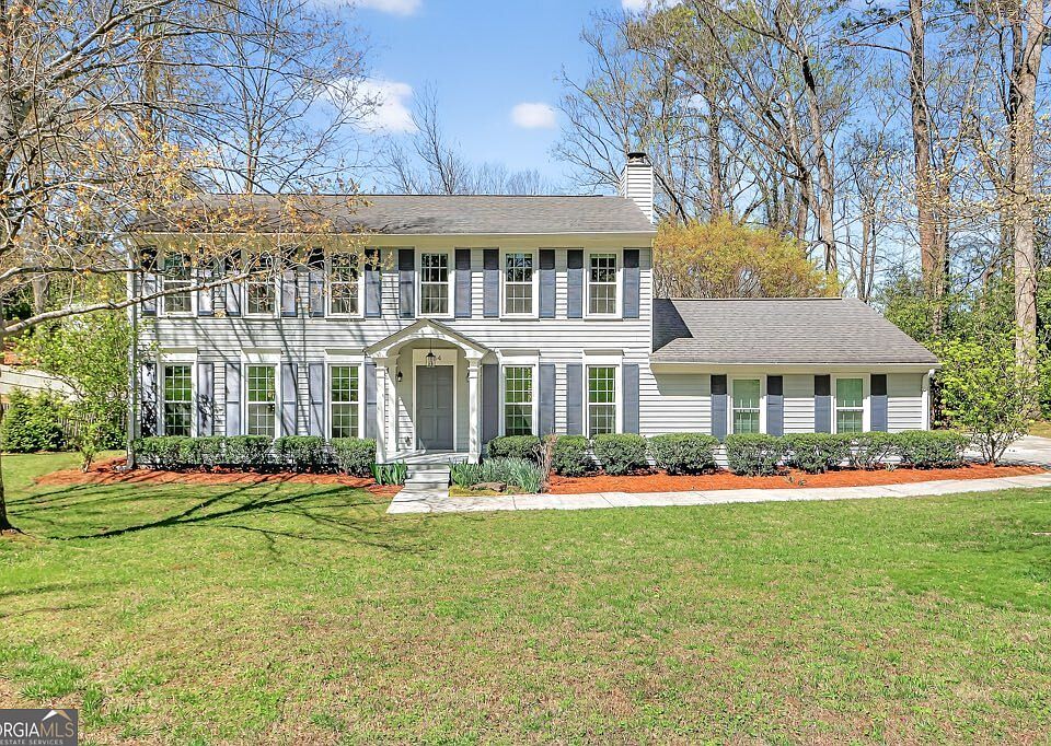 1st image of 384 Lamplighter Ln SE
