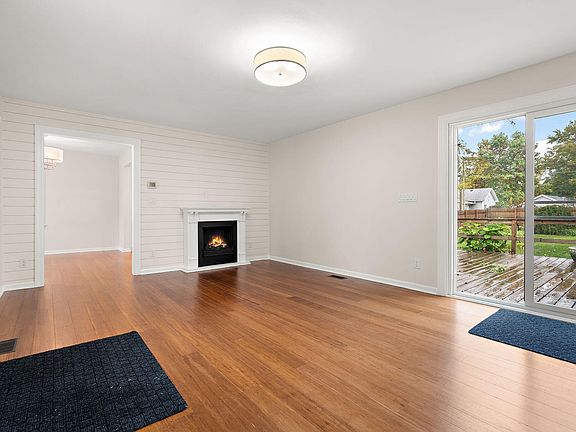 4th image of 506 Institute St