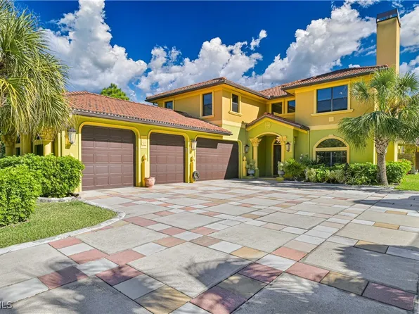 1516 Oak Ave, Lehigh Acres, FL 33972