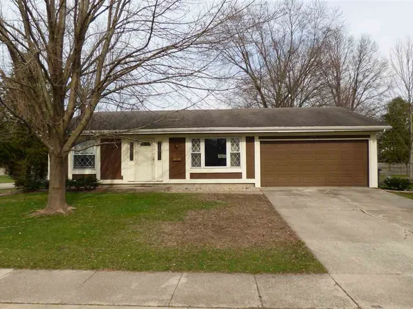 5014 S Kirkshire Dr, South Bend, IN 46614