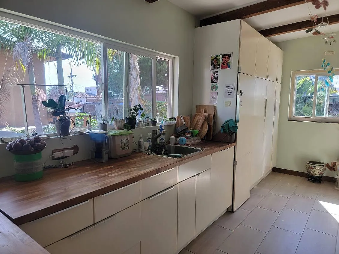 2312 Galveston St — Photo 4