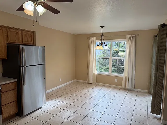 2863 S Xanadu Way — Photo 3