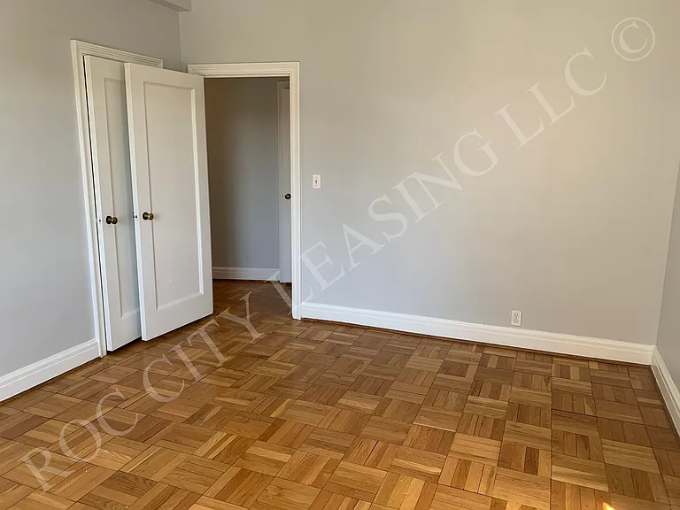 520 East Avenue — Photo 12