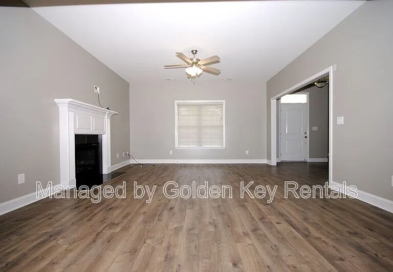 403 Willow Pond Dr — Photo 3