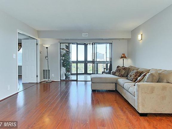 3rd image of 8340 Greensboro Dr APT 905