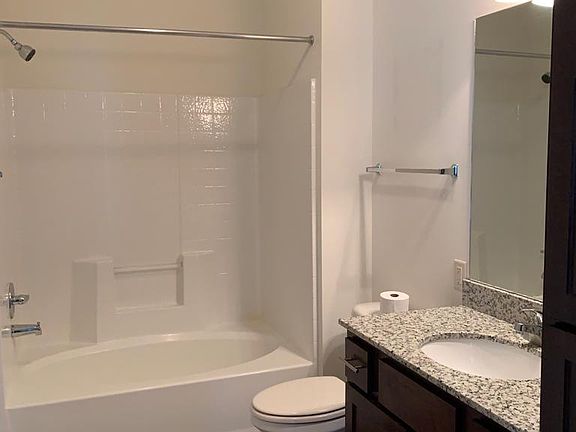 3rd image of 262 Schilling Blvd APT 204