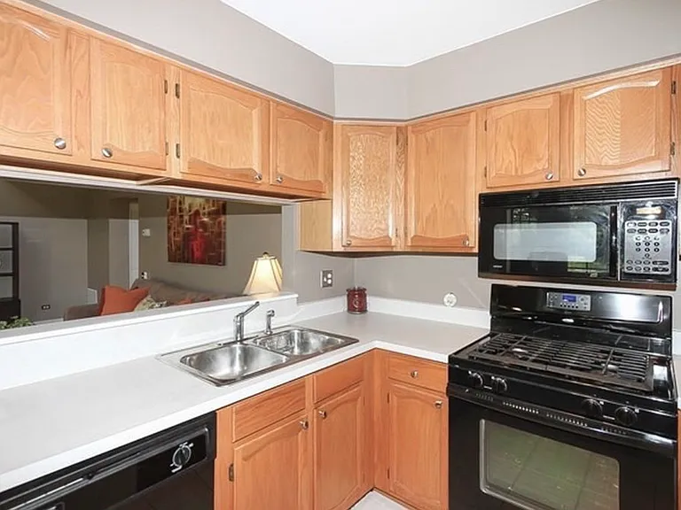 1444 W Sapphire Dr — Photo 5