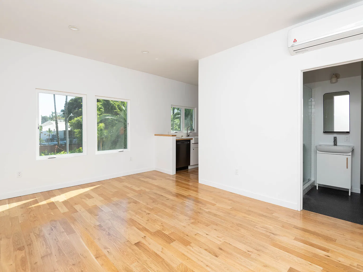 1 bed, 750 sqft, $3,095 — Photo 2