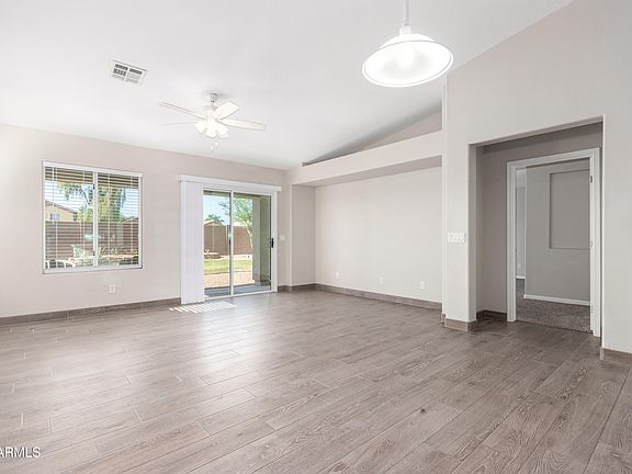 5th image of 31222 N CHEYENNE Drive