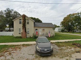 7329 N Albion St, Wawaka, IN 46794