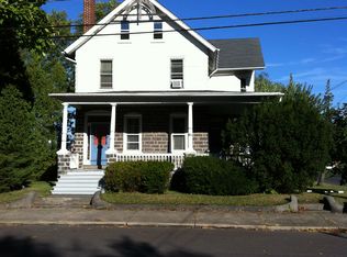 157 S 3rd St, Quakertown, PA 18951