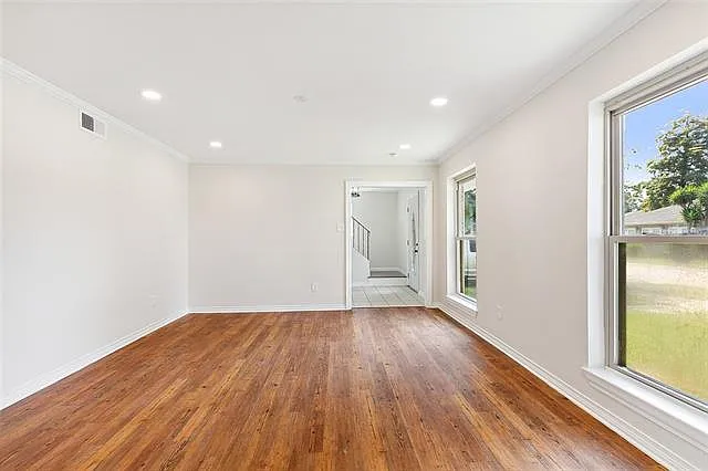 64 Osborne Ave — Photo 8