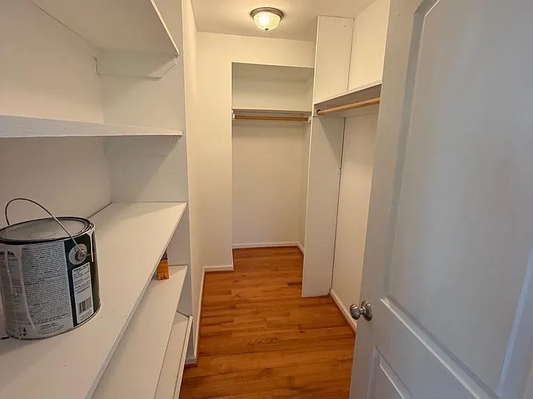 30000 Holmes Rd — Photo 17