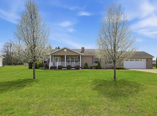 6 Wilcox Estates Dr, Waverly, NY 14892