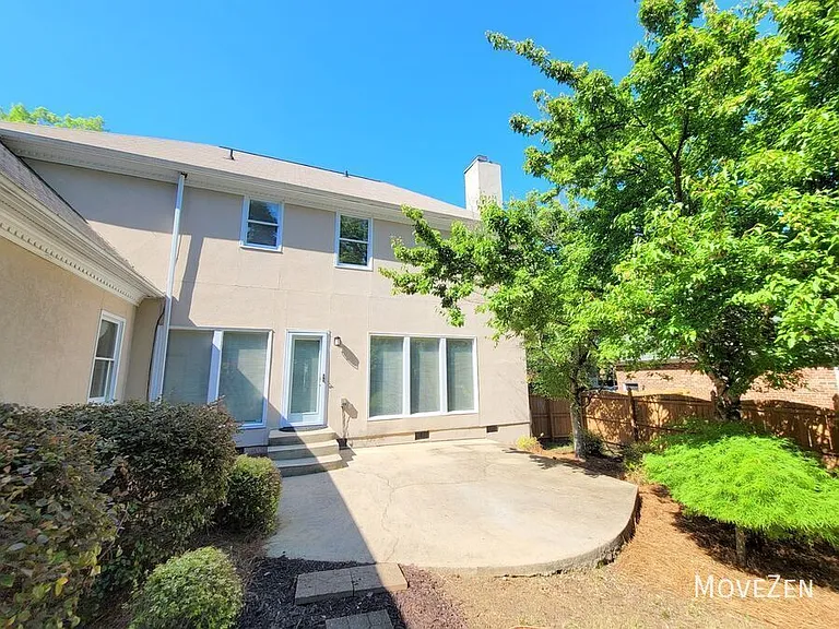 2400 Tweedmore Ct — Photo 13
