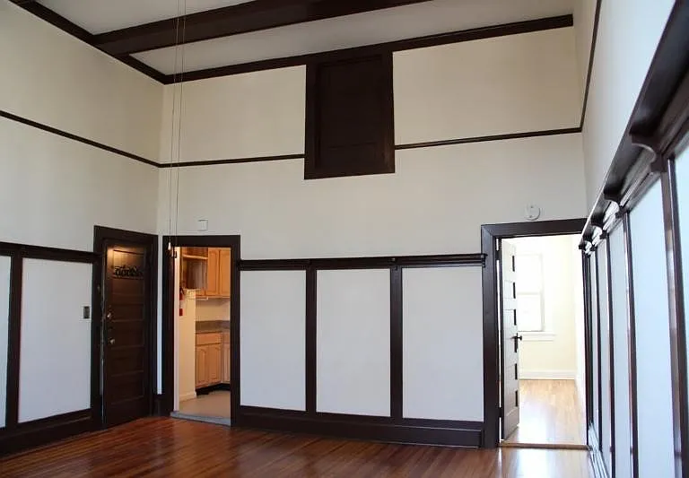 120 Kraft Ave #10 — Photo 3