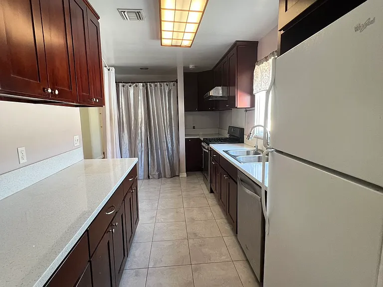 9726 Olive St — Photo 4