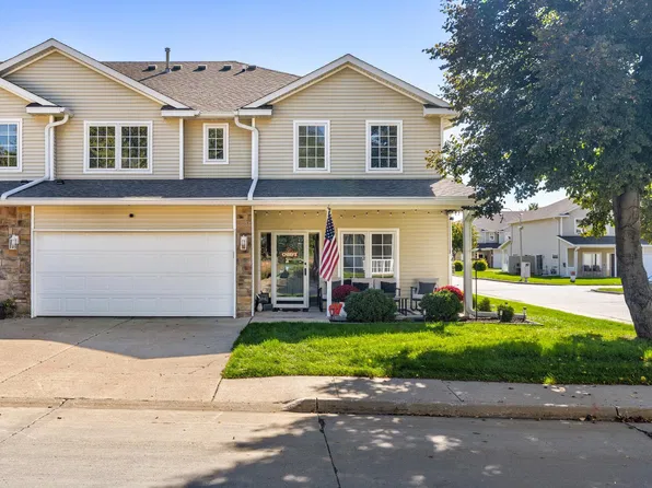 813 Red Hawk Way SE, Altoona, IA 50009