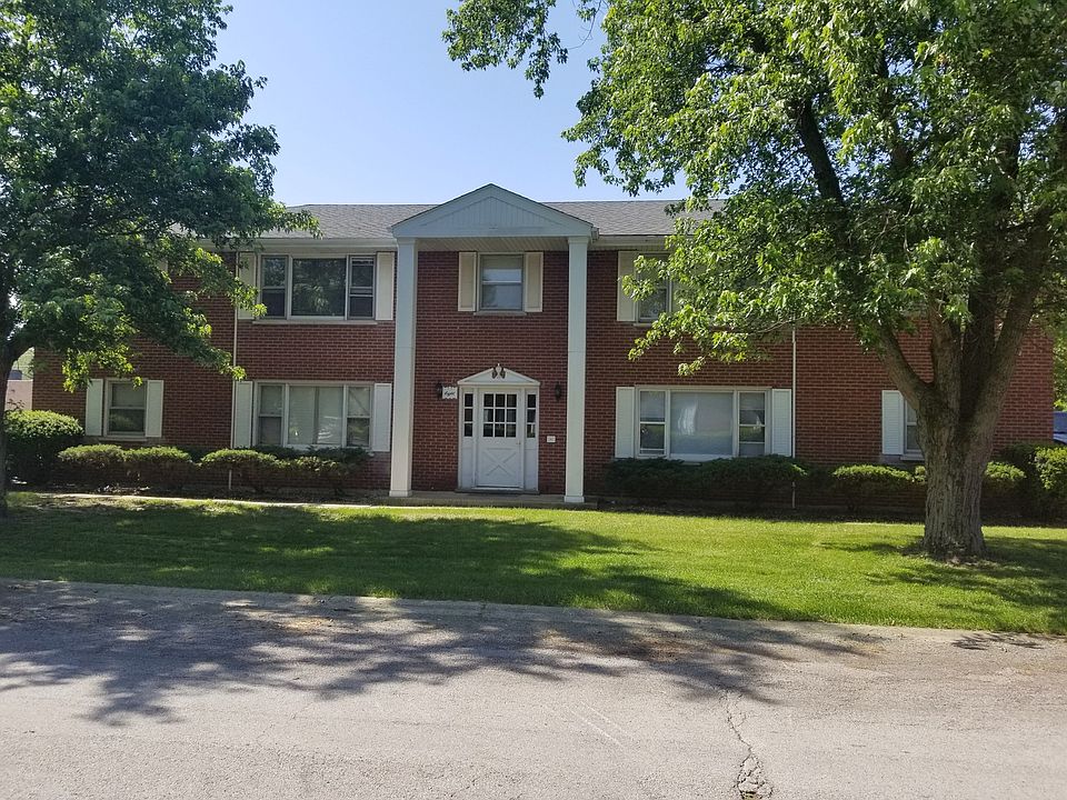 1st image of 8 Thomas Ct