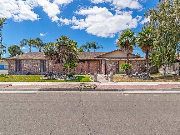 3rd image of 1602 Venetian Dr
