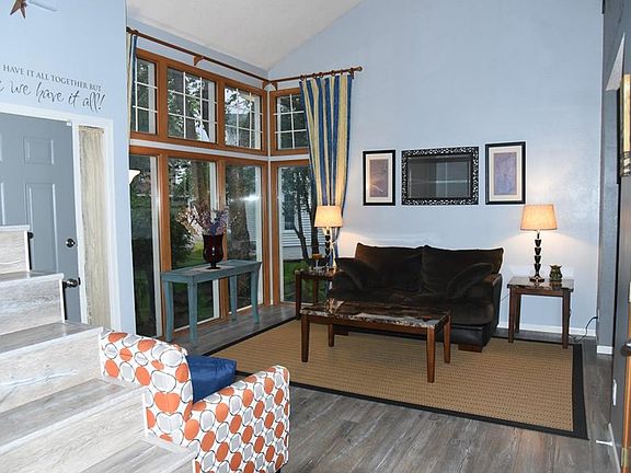 2nd image of 5149 Aspen Cir