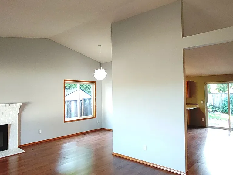 13258 SW Yarrow Way — Photo 4