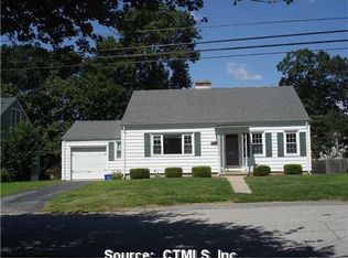 339 Glenwood Ave, New London, CT 06320