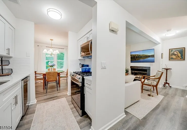 34 Loantaka Way #K — Photo 17