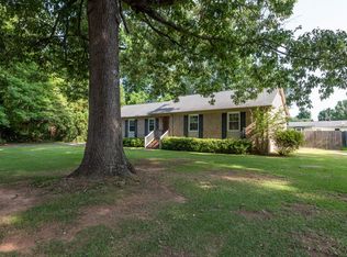 1322 Kent Dr, Lancaster, SC 29720