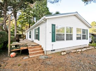 1035 S Harbor St, Rockaway Beach, OR 97136