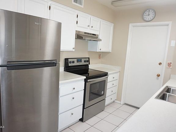 4th image of 18214 N Stonebrook Dr