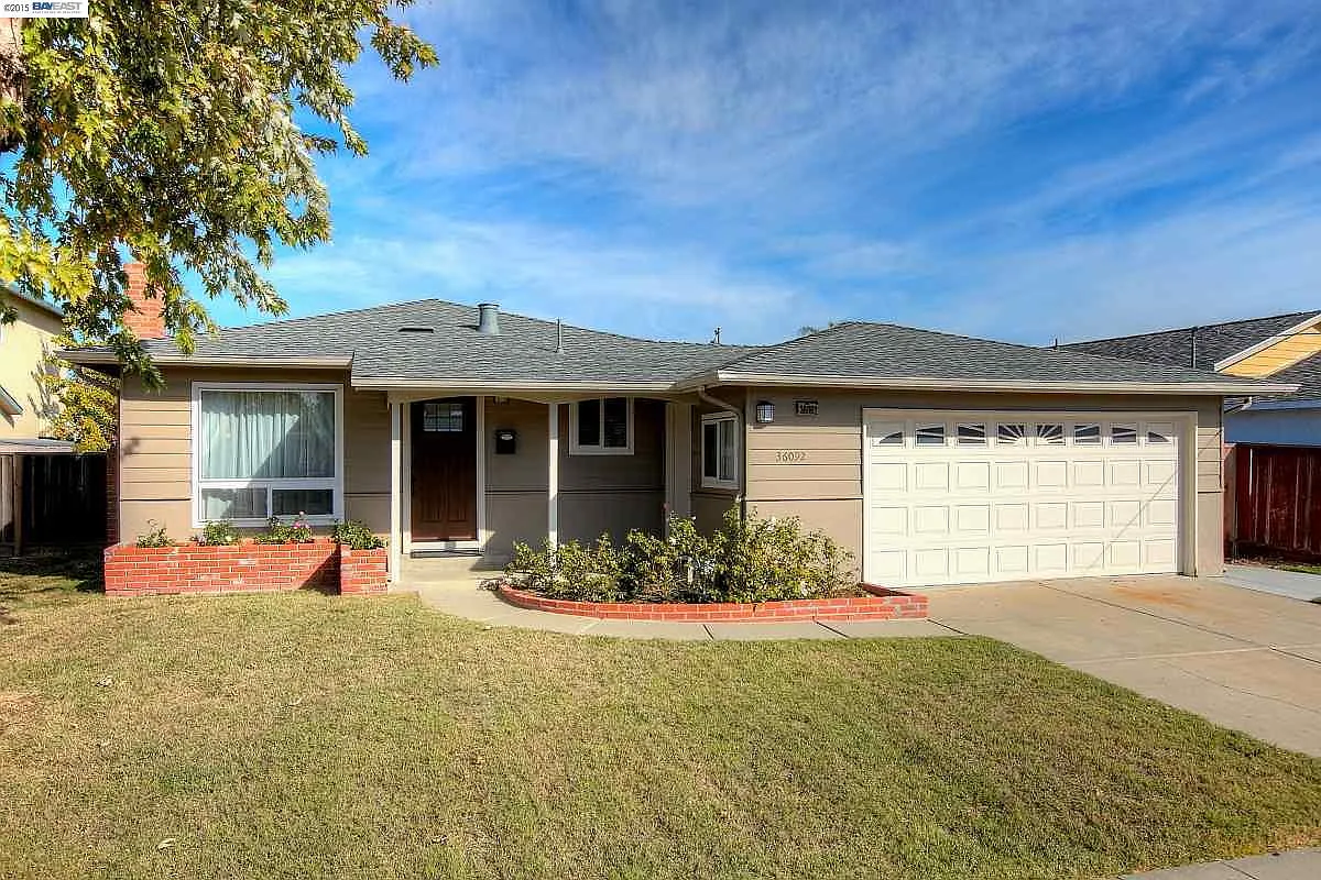 36092 Dalewood Dr photo 1