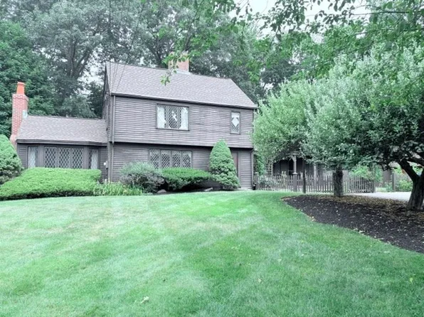 6 Greentree Ln, Newbury, MA 01922