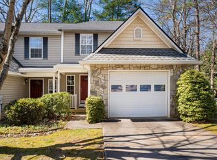 19 Willowick Dr, Asheville, NC 28803